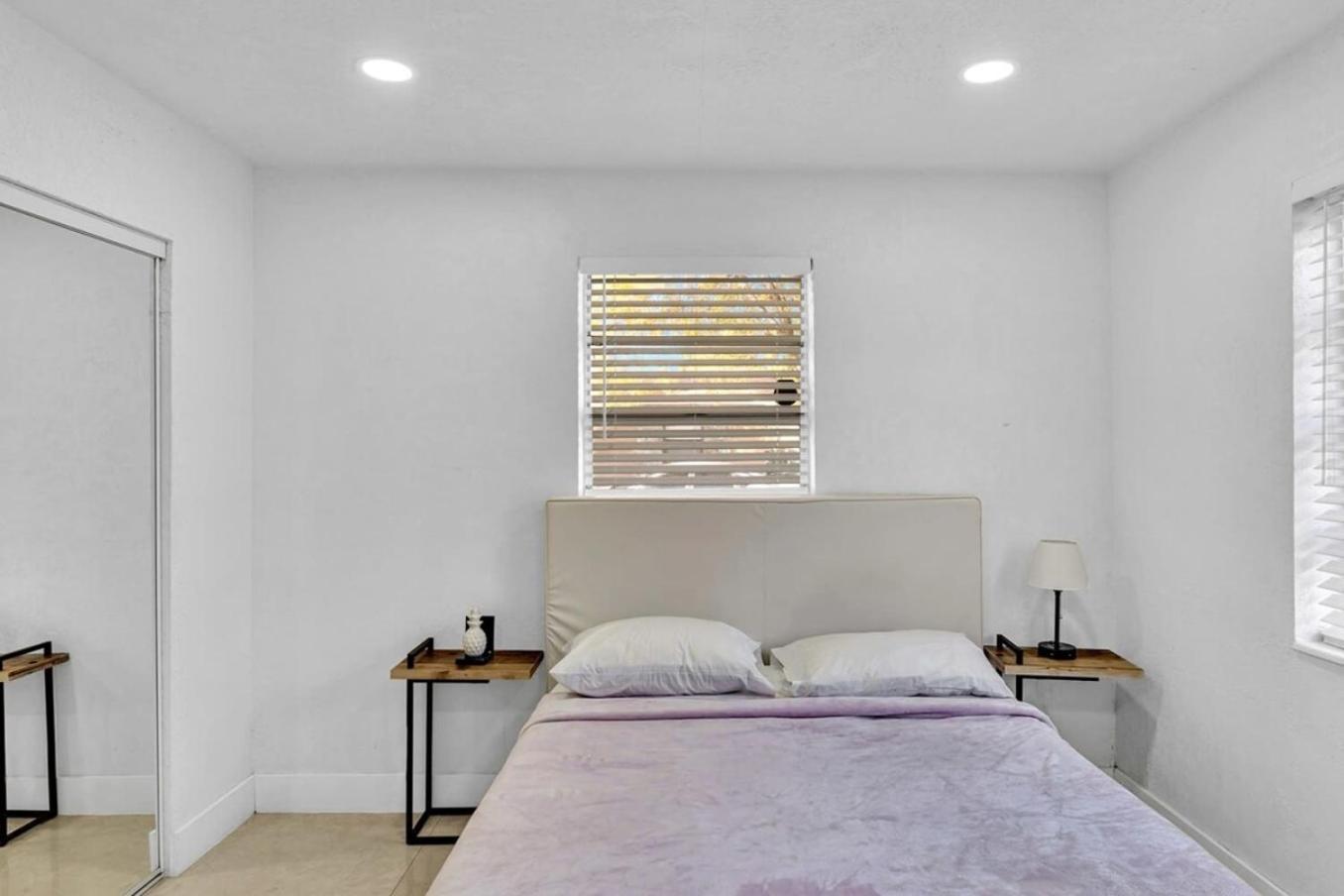 2 Bdrm Modern House Mins From Beach & Casino Hb1 Plaja Hallandale Exterior foto