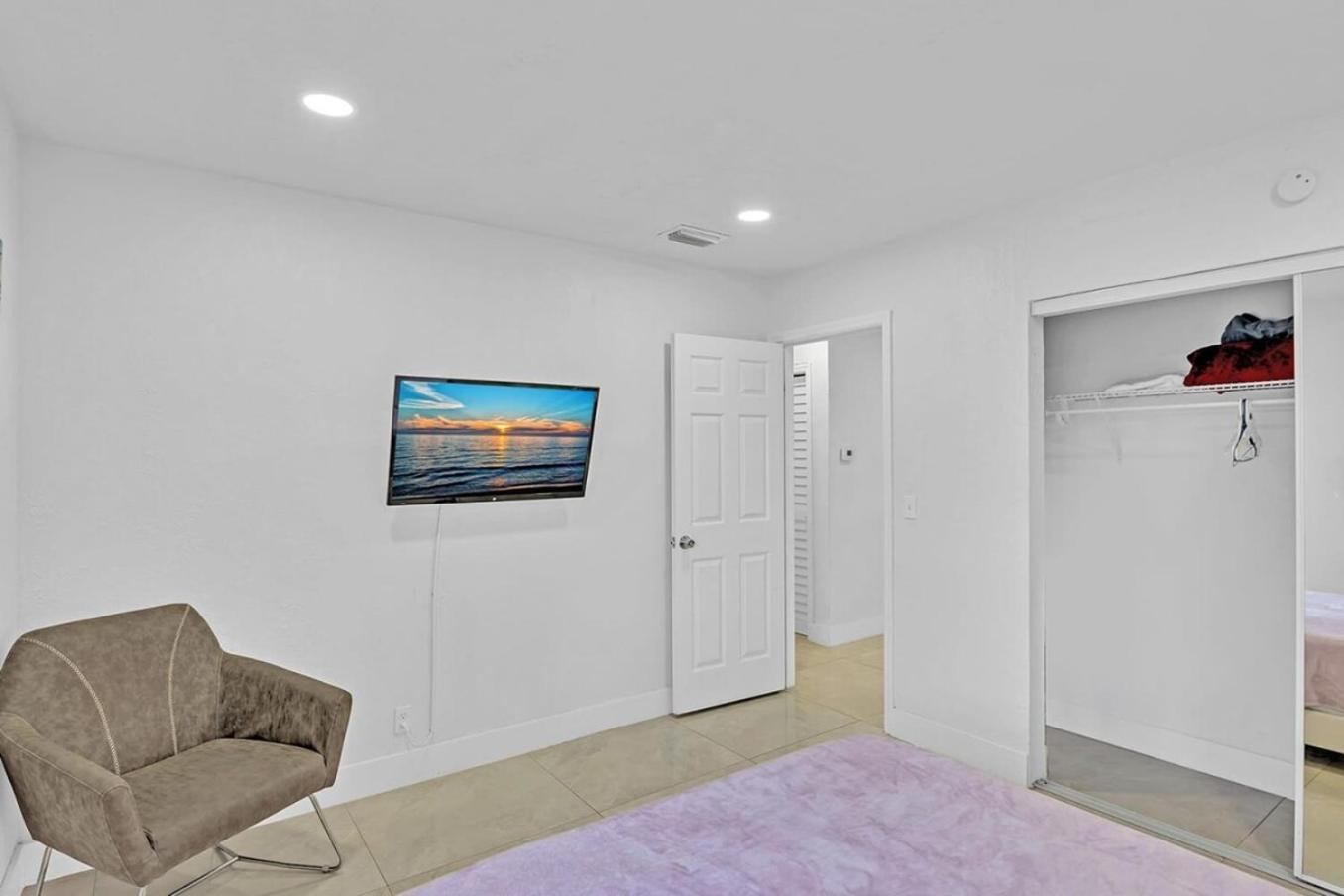 2 Bdrm Modern House Mins From Beach & Casino Hb1 Plaja Hallandale Exterior foto