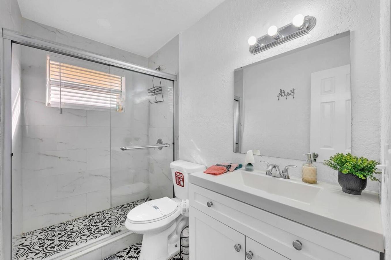 2 Bdrm Modern House Mins From Beach & Casino Hb1 Plaja Hallandale Exterior foto